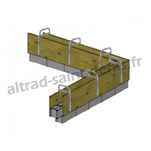 U de coffrage acier zingué poids 3 kg sur chantier BTP U de coffrage acier zingué poids 3 kg sur chantier BTP
