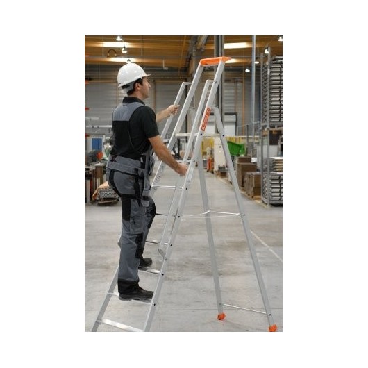 MARCHEPIED MP PRO - 10 MARCHES - HAUTEUR D'ACCES MAXIMUM : 4.20M - ALUMINIUM ANODISE - TUBESCA COMABI