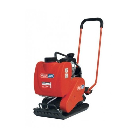 Plaque vibrante marche avant ALTRAD PCLX 320 moteur Honda sur chantier d'enrobé