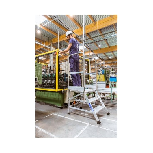 MARCHEPIED PODIUM - 3 MARCHES - HAUTEUR D'ACCES MAXIMUM : 2.74M - ALUMINIUM - TUBESCA COMABI