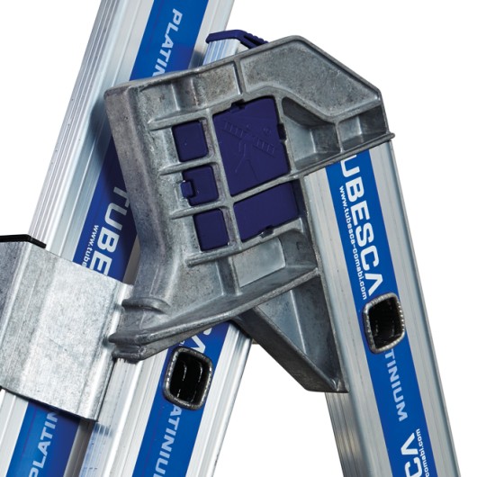 ECHELLE UNIVERSELLE - PLATINIUM TRANSFORMABLE 3 PLANS - 3X7 MARCHES - HAUTEUR D'ACCES MAXIMUM 5.80 M - TUBESCA COMABI ECHELLE UNIVERSELLE - PLATINIUM TRANSFORMABLE 3 PLANS - 3X7 MARCHES - HAUTEUR D'ACCES MAXIMUM 5.80 M - TUBESCA COMABI