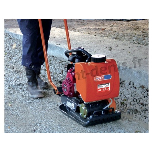 Altrad PCLX400 : Plaque Vibrante Thermique Marche Avant Polyvalente