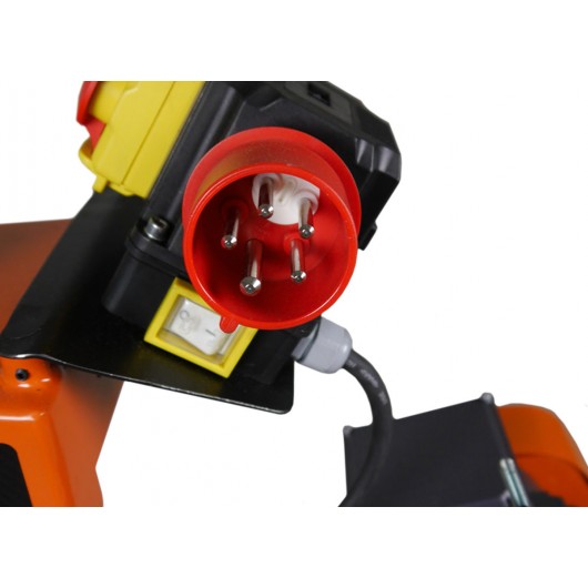 GÖLZ - Scie à sol FS125 E - Petite scie à sol électrique adaptée pour utilisation dans les locaux clos GÖLZ - Scie à sol FS125 E - Petite scie à sol électrique adaptée pour utilisation dans les locaux clos