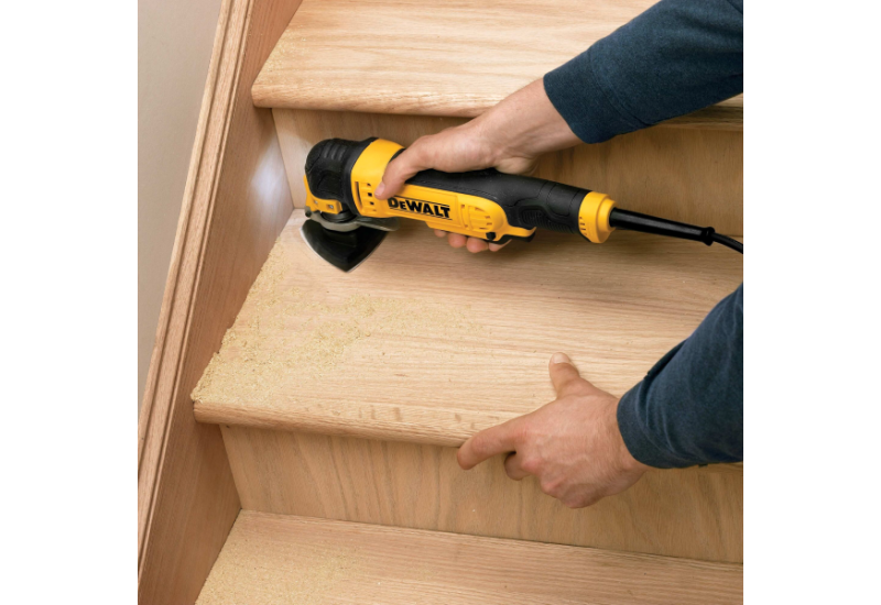 DEWALT - Abrasif velcro pour ponceuses delta velcro grain 240 - 6 perforations 93x93 mm DEWALT - Abrasif velcro pour ponceuses delta velcro grain 240 - 6 perforations 93x93 mm