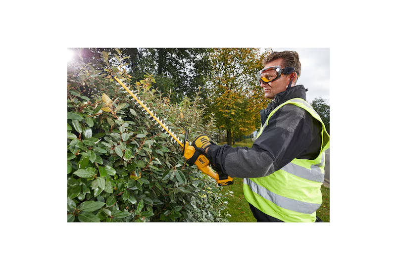 DEWALT - Taille-haies XR 18V DEWALT - Taille-haies XR 18V