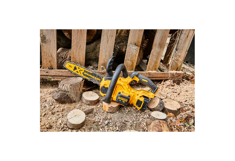 DEWALT - Tronçonneuse élagueuse XR 18V brushless - 30 cm - sans batterie ni chargeur DEWALT - Tronçonneuse élagueuse XR 18V brushless - 30 cm - sans batterie ni chargeur