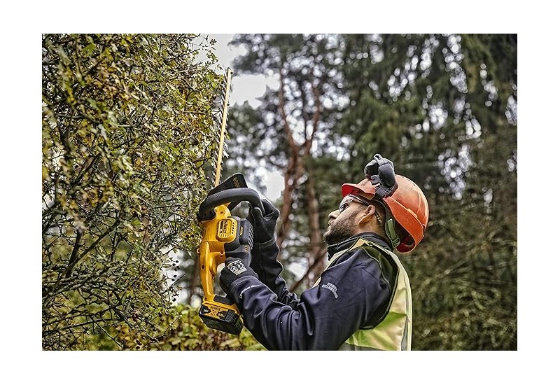 DEWALT - Taille haies 55 cm XR 18V - Produit Sans batterie ni chargeur DEWALT - Taille haies 55 cm XR 18V - Produit Sans batterie ni chargeur