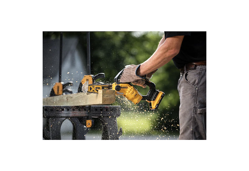 DEWALT - Élagueuse XR 18V brushless DEWALT - Élagueuse XR 18V brushless
