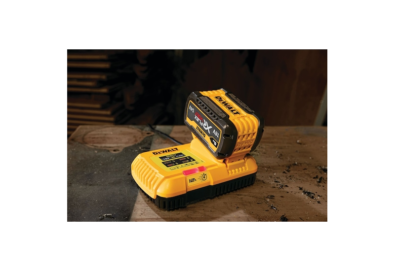 DEWALT - Chargeur rapide XR 18V / 54V - pour batteries de 1.3 Ah à 9 Ah Li-Ion DEWALT - Chargeur rapide XR 18V / 54V - pour batteries de 1.3 Ah à 9 Ah Li-Ion