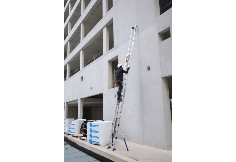 DUARIB - Echelle Coulissante A Corde Avec Stabilisateurs C3 STAB - 3X20 barreaux - 5,80m repliée / 13,90m dépliée