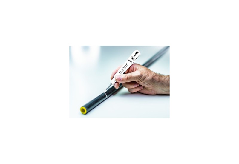 Gros plan de la mine chisel 10 mm du Pica BIG Ink blanc Gros plan de la mine chisel 10 mm du Pica BIG Ink blanc