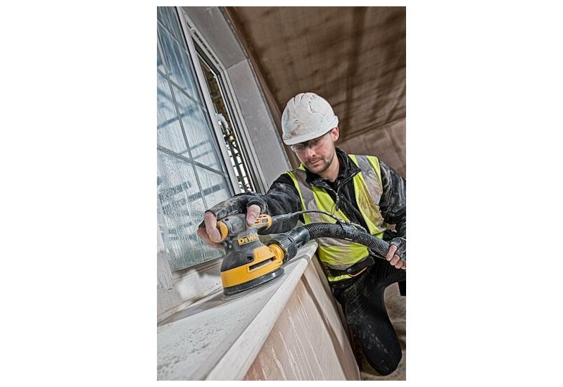 DEWALT - Disque abrasif velcro pour ponceuses excentriques grain 240 - 8 perforations ø 125 mm