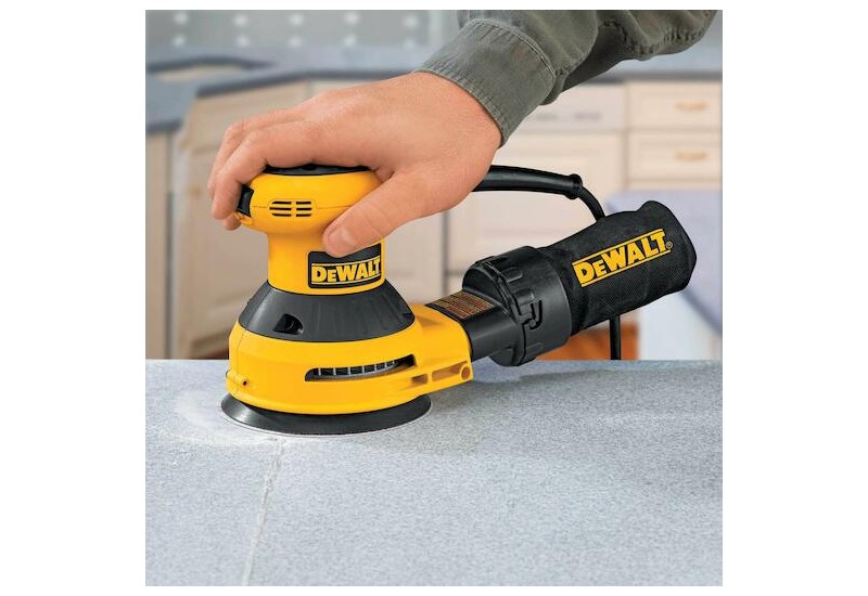 DEWALT - Disque abrasif velcro pour ponceuses excentriques grain 120 - 8 perforations ø 125 mm