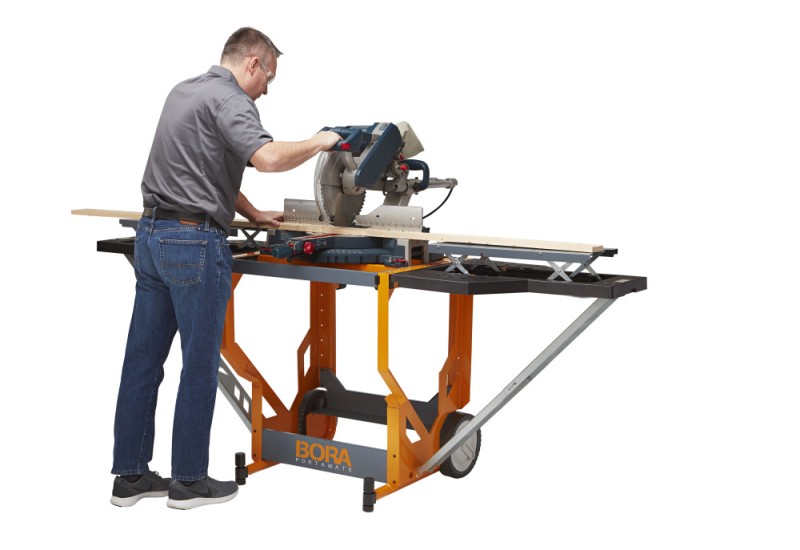 Plateforme stable pour sciage sur chantier avec BORA Portacube Plateforme stable pour sciage sur chantier avec BORA Portacube