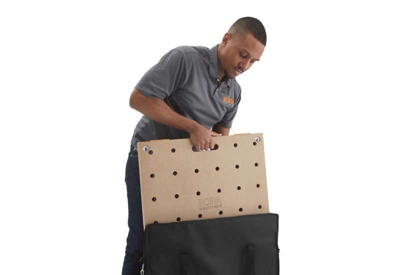 Le sac de rangement fournis vous permet de stocker et transporter facilement ce plateau. Le sac de rangement fournis vous permet de stocker et transporter facilement ce plateau.