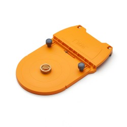 L'accessoire de défonceuse BORA en vue d'ensemble, prêt à l'emploi.