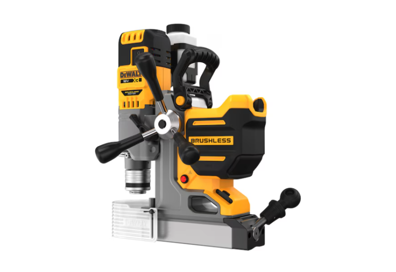 Affichage du panneau de commande avec les réglages de vitesse de la perceuse DEWALT. Affichage du panneau de commande avec les réglages de vitesse de la perceuse DEWALT.