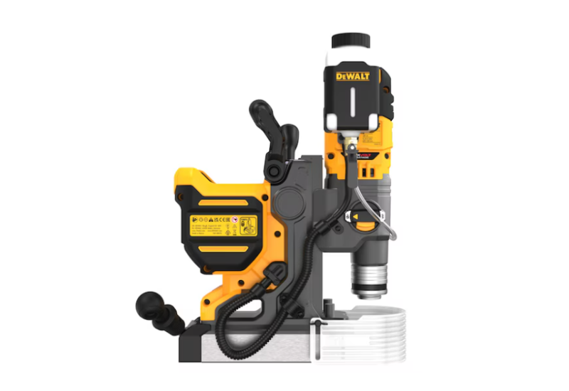 Perceuse magnétique sans fil DEWALT DCD1623N-XJ et ses accessoires. Perceuse magnétique sans fil DEWALT DCD1623N-XJ et ses accessoires.