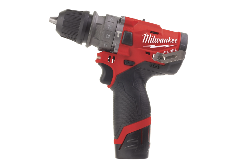 Gros plan sur le mandrin autoserrant de la perceuse MILWAUKEE Gros plan sur le mandrin autoserrant de la perceuse MILWAUKEE