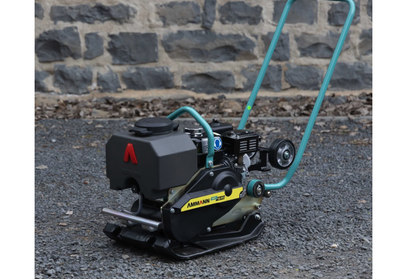 Plaque Vibrante APF 12/40 Briggs - Compactage Pro & Maniable - Largeur de compactage: 400 mm