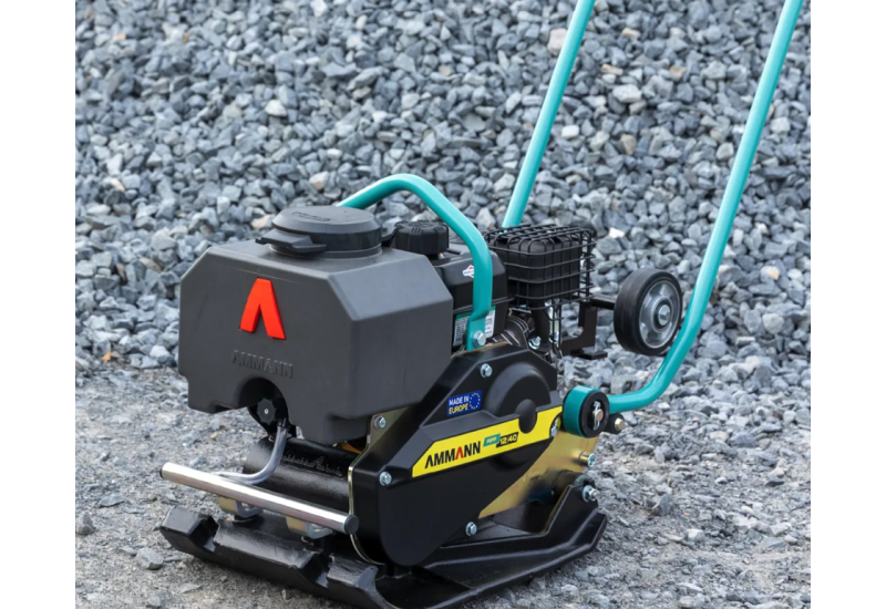 Plaque Vibrante APF 12/40 Briggs - Compactage Pro & Maniable - Largeur de compactage: 400 mm