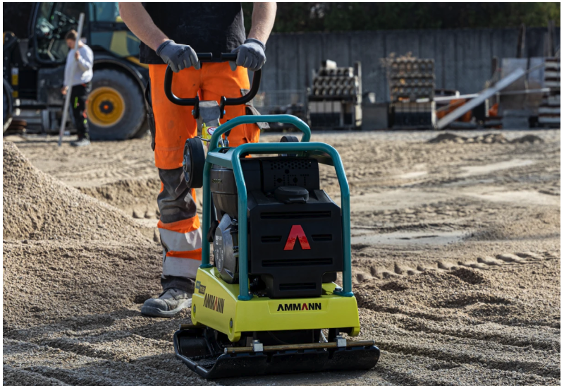 Plaque Vibrante Ammann APR 25/50 Hatz (Diesel) - Compactage Agile - Réservoir et kit roues - Largeur de compactage: 500 mm Plaque Vibrante Ammann APR 25/50 Hatz (Diesel) - Compactage Agile - Réservoir et kit roues - Largeur de compactage: 500 mm