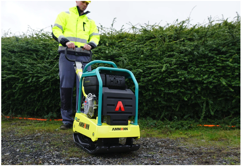 Plaque Vibrante Ammann APR 25/50 Hatz (Diesel) - Compactage Agile - Réservoir et kit roues - Largeur de compactage: 500 mm Plaque Vibrante Ammann APR 25/50 Hatz (Diesel) - Compactage Agile - Réservoir et kit roues - Largeur de compactage: 500 mm