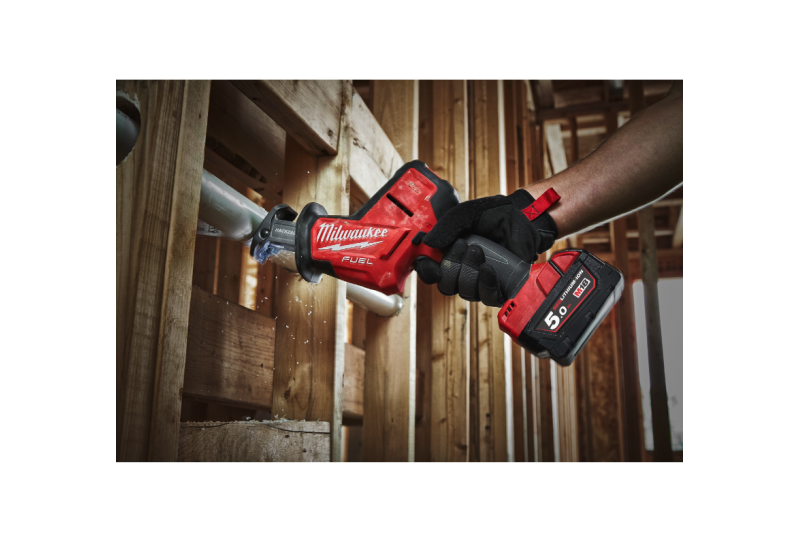 MILWAUKEE - M18 FHZ-0X - Scie sabre compacte FUEL 18V, sans batterie MILWAUKEE - M18 FHZ-0X - Scie sabre compacte FUEL 18V, sans batterie