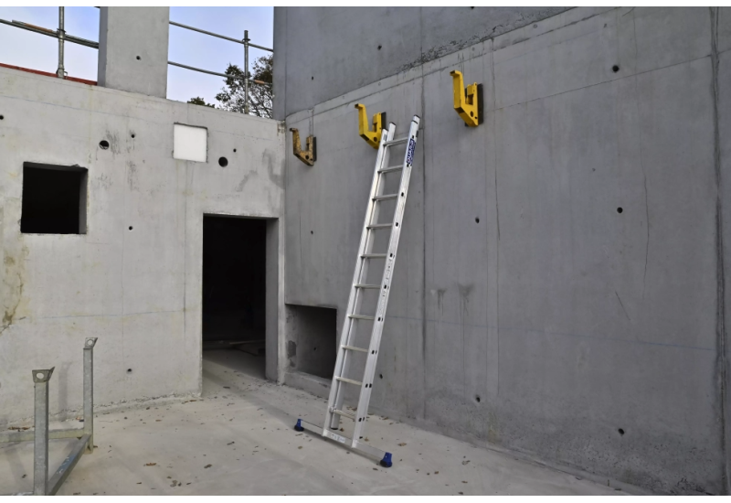 Échelle coulissante 2x8 barreaux DUARIB CM2 - Hauteur d'accès 4,95m