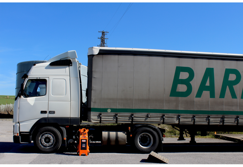 Bahco BBA1224-3200 : Booster 12/24V 3200A Démarrage Intensif Poids Lourds