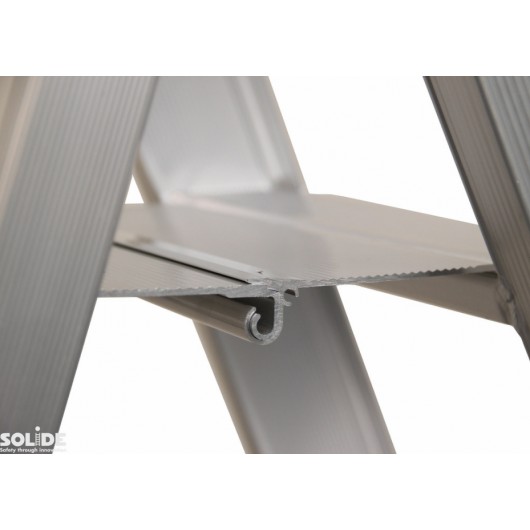 Solide PT02 : Escabeau Pro 2 Marches avec bac à outils en plastique pratique