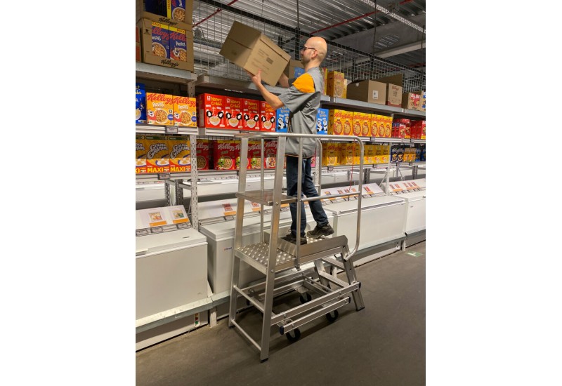 SOLIDE WHK3 : Plateforme Mobile Entrepôt Grande Stabilité (3 Marches)