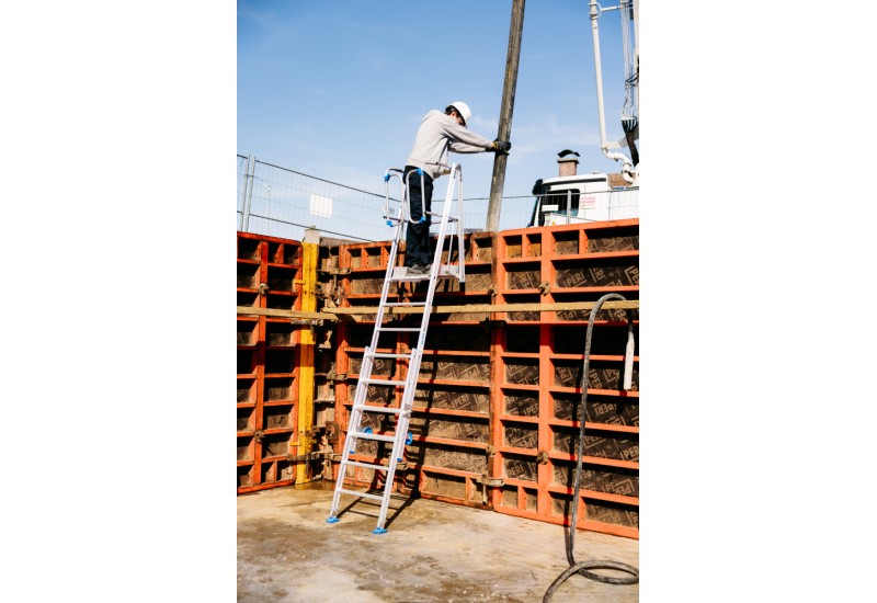 Solide EPM0710 : Échelle Prémur Extensible Aluminium 7-11 Échelons