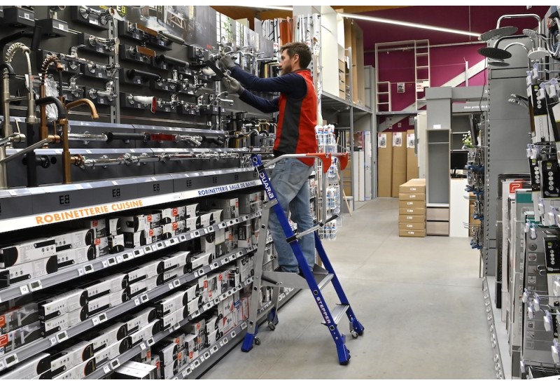 Duarib Stepper 2 Marches : Plateforme de Travail & Rayonnage Ergonomique