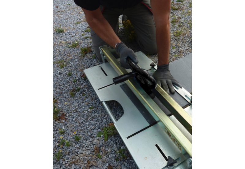 DIMOS CAD 4 : Coupe ardoise précision en série pour couvreurs