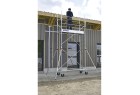 Échafaudage mobile en situation de travail façade – passage d’ouverture