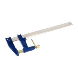 Serre-joint à pompe Wilmart 40cm ultra-robuste avec rail 35x8 et vis protégée pour collages exigeants.