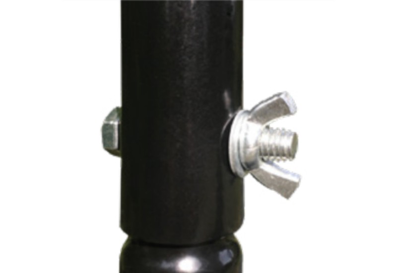 Détail du système de montage rapide par papillons sans outil de l'échafaudage Artub