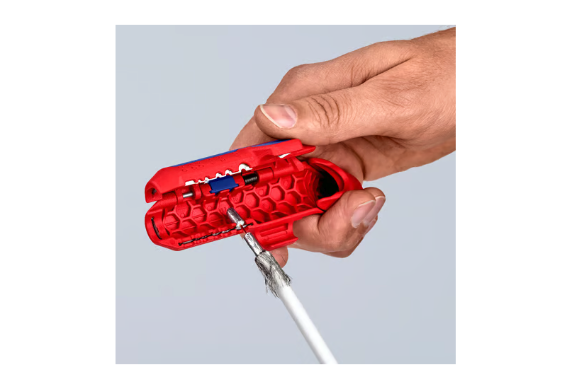 Détail des lames de précision pour le dénudage de sections allant de 0,2 à 4,0 mm².