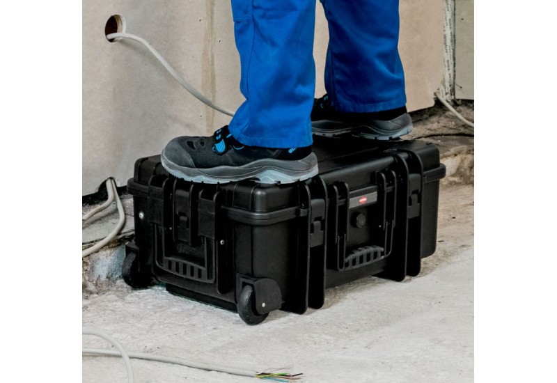 Roues larges et souples de la mallette KNIPEX Robust45 Move