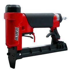 Coffret Box agrafeuse 84/16 P2 Alsafix ouvert avec agrafes AD et accessoires