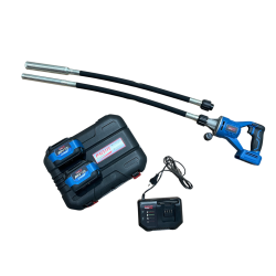 Aiguille vibrante portative à batterie E-VIB Paclite sur chantier de béton