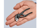 Copier
Mâchoires dentées trempées de la Knipex Cobra XS serrant un écrou de 24 mm