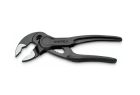 Tête fine de la Knipex Cobra XS pour accéder aux espaces les plus exigus
