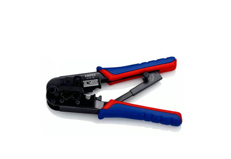 Coupe-câble et couteau à dénuder intégrés de la pince à sertir Western Knipex