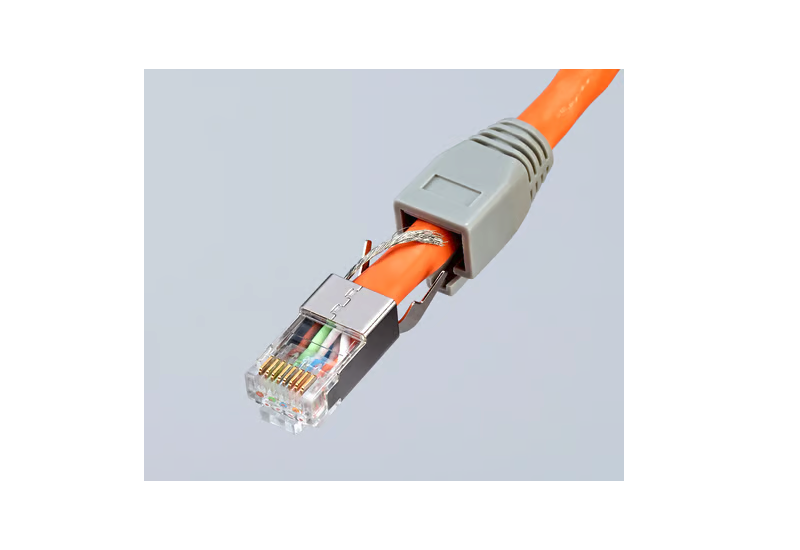 Pince à sertir RJ45 Knipex à transmission à levier pour un travail sans effort