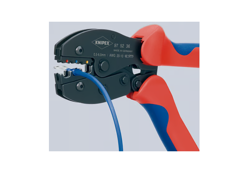 Profil de sertissage à 3 encoches de la Knipex PreciForce pour connecteurs isolés